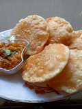 Kachori aur aloo ki tarkari