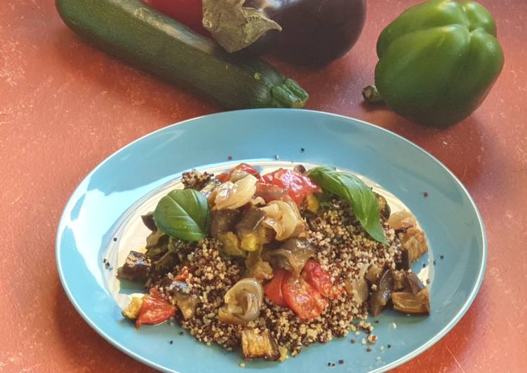 Tris di quinoa con verdure al forno