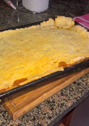 Una foto de Tarta con masa de crema y relleno de carne con cerveza
