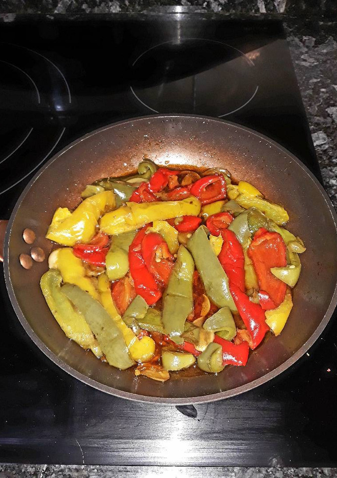 Una foto de Pimientos con salsa de soja