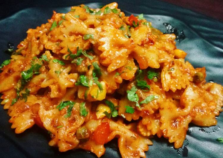 Recipe of Perfect Cheesy Butterfly (Farfalle) Pasta