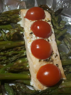 Una foto de Salmón al horno