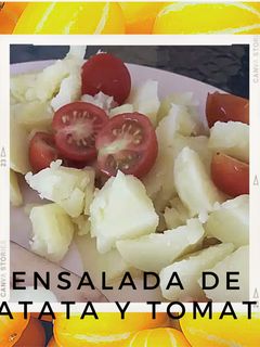 Una foto de Ensaladita de patatas y tomates cherry