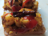 टोस्ट विद चटपटे पोटैटोज(Toast with chatpate potatoes recipe in hindi)