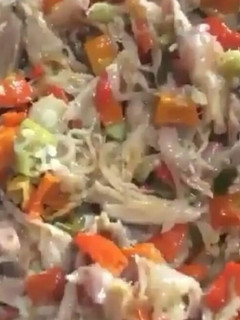 Foto resep Ayam suwir sambel matah simple