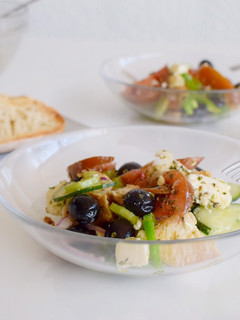 Una foto de Ensalada Griega | @DarixLAB