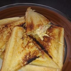 A picture of Chicken mayo and cheese sandwich.