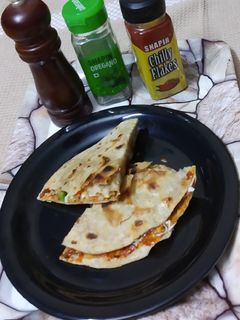 રોટી રેપ (Roti Wrap Recipe In Gujarati) રેસીપી મુખ્ય ફોટો