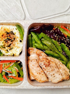 菜豆炒雞胸冷便當 的食譜成品照片