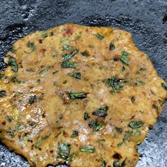 A picture of Thepla.