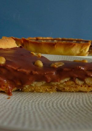 Une photo de Tarte chocolat snickers