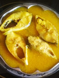 ইলিশ সরষে পোস্ত (Ilish sorshe posto recipe in Bengali) রেসিপির প্রধান ছবি