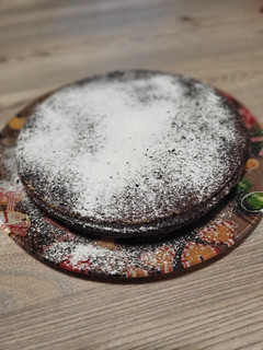 A picture of Torta al cioccolato con zucchine.