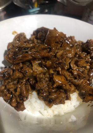 Foto resep Beef bowl Blackpaper cuma 3 bahan
