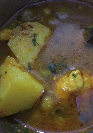 A picture of Aalo matar paneer ki sabji.