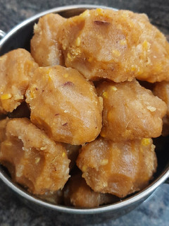 இனிப்பு பிடி கொழுக்கட்டை(inippu podi kolukattai recipe in tamil) செய்முறை முக்கிய புகைப்படம்