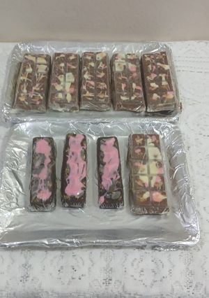 A picture of Pista kunafa chocolate.