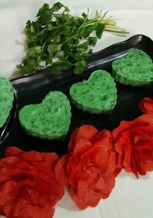 A picture of Coriander Steamed Rice Cakes (Tiffin recipe).