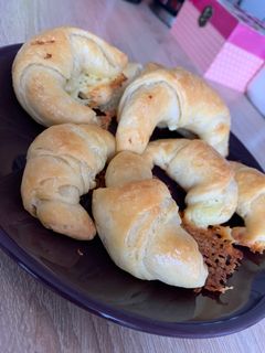 Vajas-sajtos croissant recept fotója