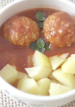 Paradicsomos húsgombóc recept fotója
