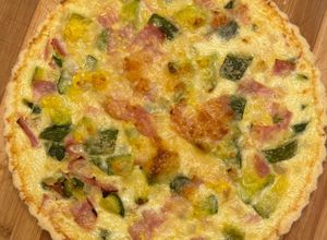 Una foto de Quiche de zapallitos sin gluten con masa casera