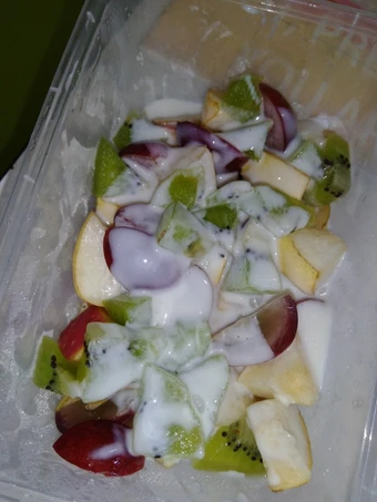 Langkah Gampang Menyiapkan Resep Salad Buah Yoghurt yang Bisa Manjain Lidah Anti Ribet, Bikin Ngiler