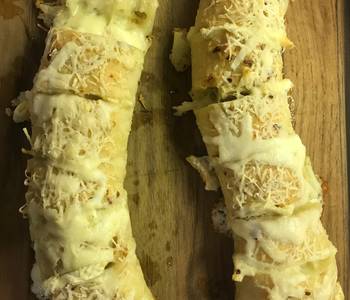 Unique Recipe Brie Stuffed Garlic Bread Savory Delicious