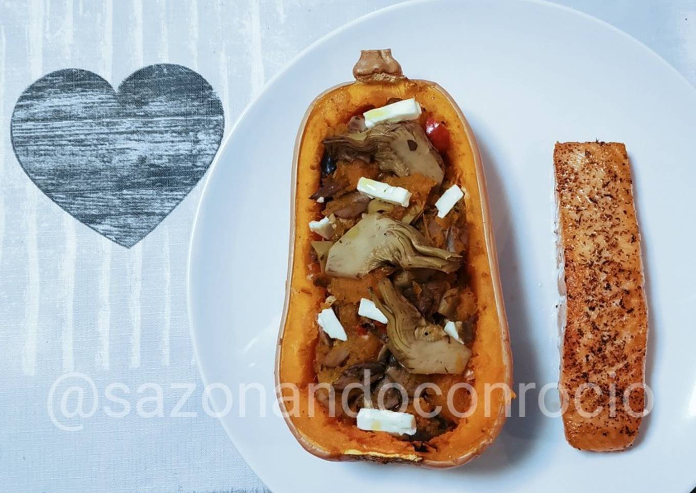Calabaza rellena de verduras y queso feta