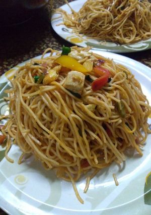 A picture of Egg paneer mix veg chow min.