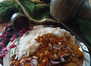 Foto resep Nasi dengan Kari Kacang Garbanzo (Chickpeas)