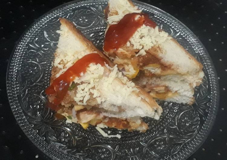 Recipe of Yummy Chicken loaded with cheese sandwich