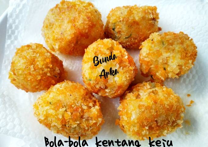 Snack Mpasi 10 bulan "Bola-bola Kentang Keju"