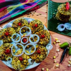A picture of Moong sprout and chana dal tikki.