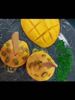 मैंगो आइसक्रीम(Mango Ice Cream Recipe in hindi) रेसिपी मुख्य फोटो