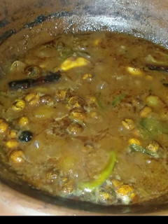 சுண்டைக்காய் வத்தல் குழம்பு (Sundaikkaai vathal kulambu recipe in tamil) செய்முறை முக்கிய புகைப்படம்