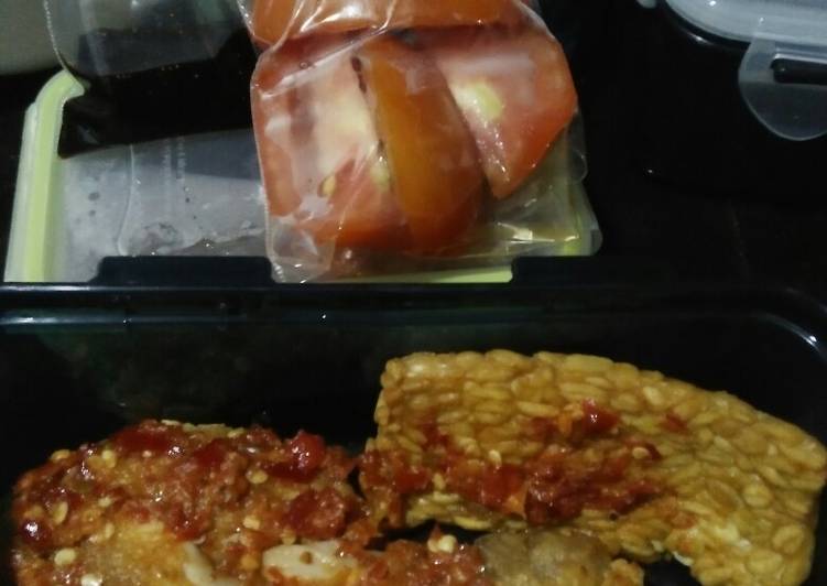 Bekal ayam