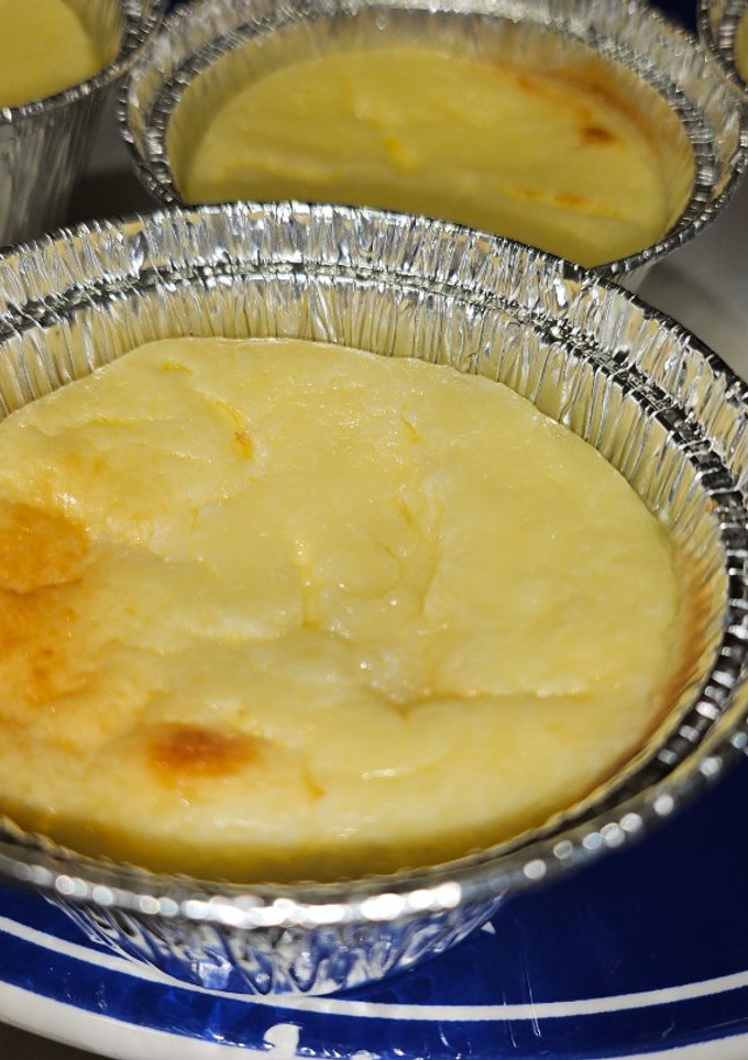 Una foto de Mini pays de queso en air fryer
