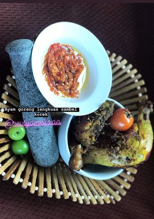 Foto resep Ayam goreng lengkuas sambal korek