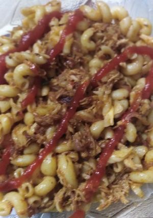 A picture of Chicken Tikka macaroni 😋😋.