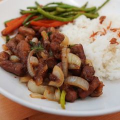A picture of Sweet & Tangy Pork Stir Fry.