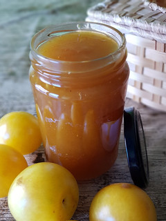Una foto de Mermelada de ciruelas amarillas con thermomix
