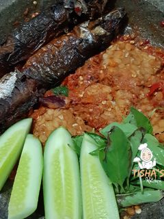 Foto resep 24. Penyet Ikan Asap & Tempe Sambel Bawang