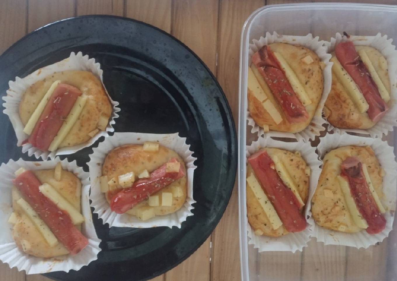 Roti Sosis Keju