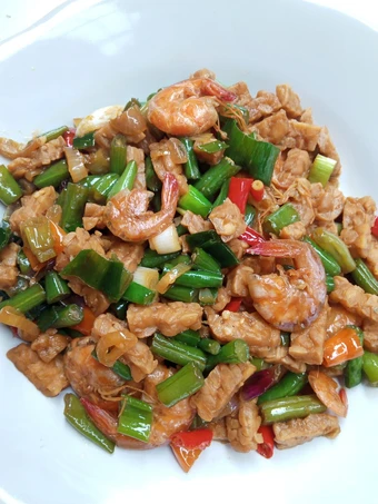 Langkah Gampang Membikin Resep Tumis tempe buncis udang yang Uenak Anti Ribet, Lezat Sekali