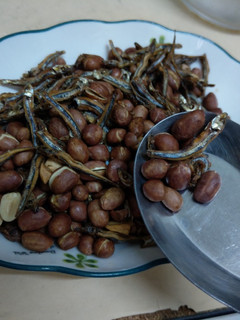 氣炸花生小魚乾 的食譜成品照片