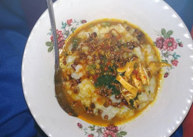 Bubur ayam kuah opor