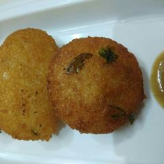 A picture of Cheese Balls.