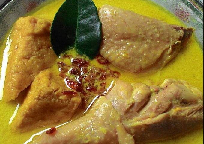 Opor Kuning Ayam Tahu