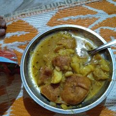 Aloo kachori chaat A picture of Aloo kachori chaat.