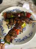 Brochetas de res